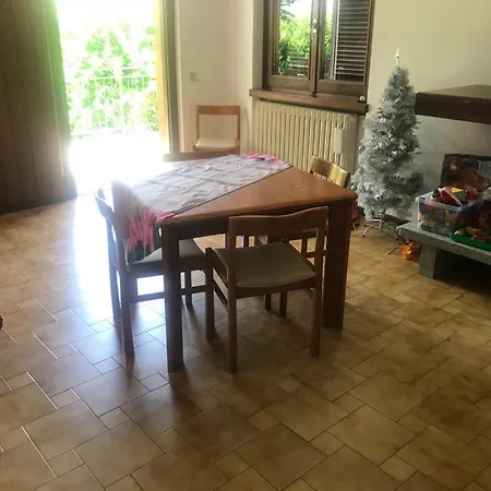 Casa vacanze Casa Con Ampio Giardino *